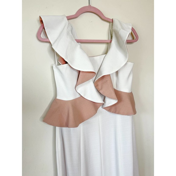 C/Meo Collective Elation Gown in White Size Medium - Picture 5 of 8